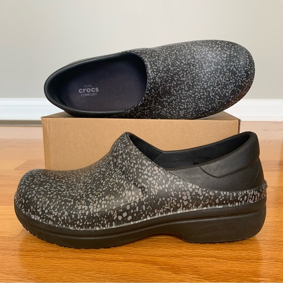 CROCS Shoes - Crocs Neria Pro ll Women's Size 10 Shoes Black & Gray Graphic Occupational Clogs